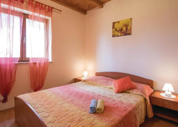 Holiday Home Bateli 06 Zeliski