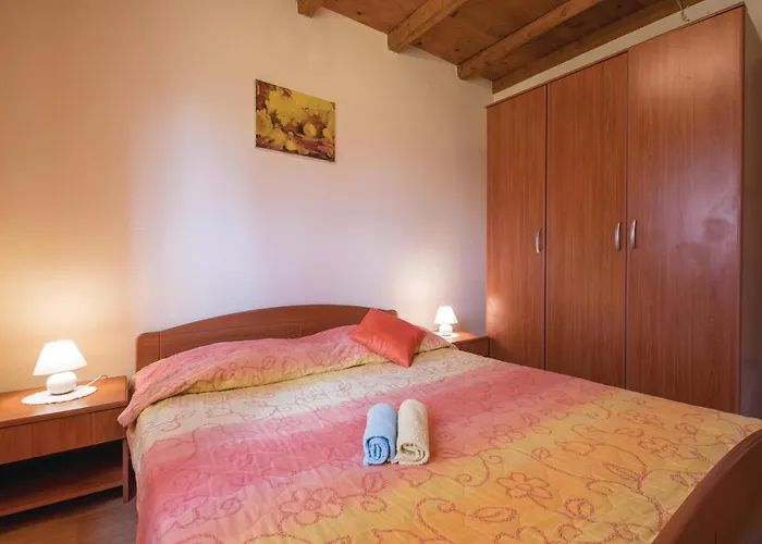 Holiday Home Bateli 06 Holiday home *