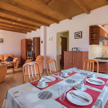 Holiday home Awesome Home In Bateli With Wifi